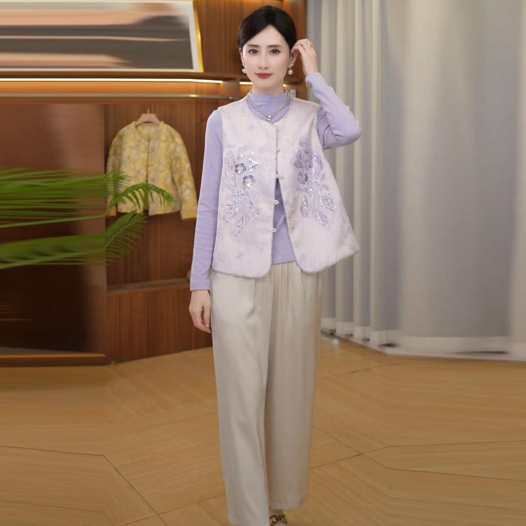 New Chinese Style Women's Vest Set - Elegant Embroidered and Jacquard Spring Collection for Middle-Aged and Elderly