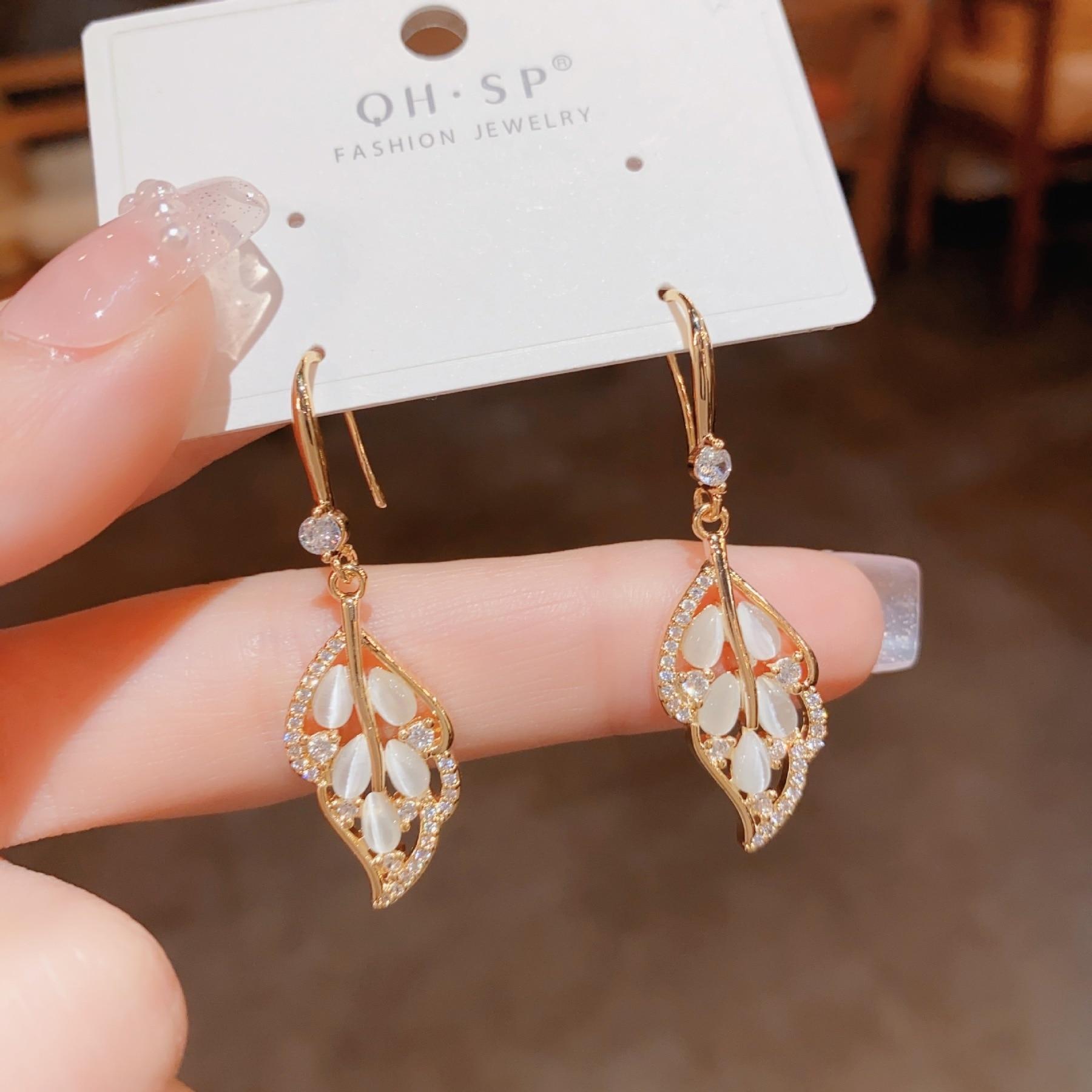 

Новые изысканные серьги-подвески с цветочным опалом, винтажные серьги со стразами и длинными кисточками, циркониевые серьги для женщин, модные вечерние свадебные украшения