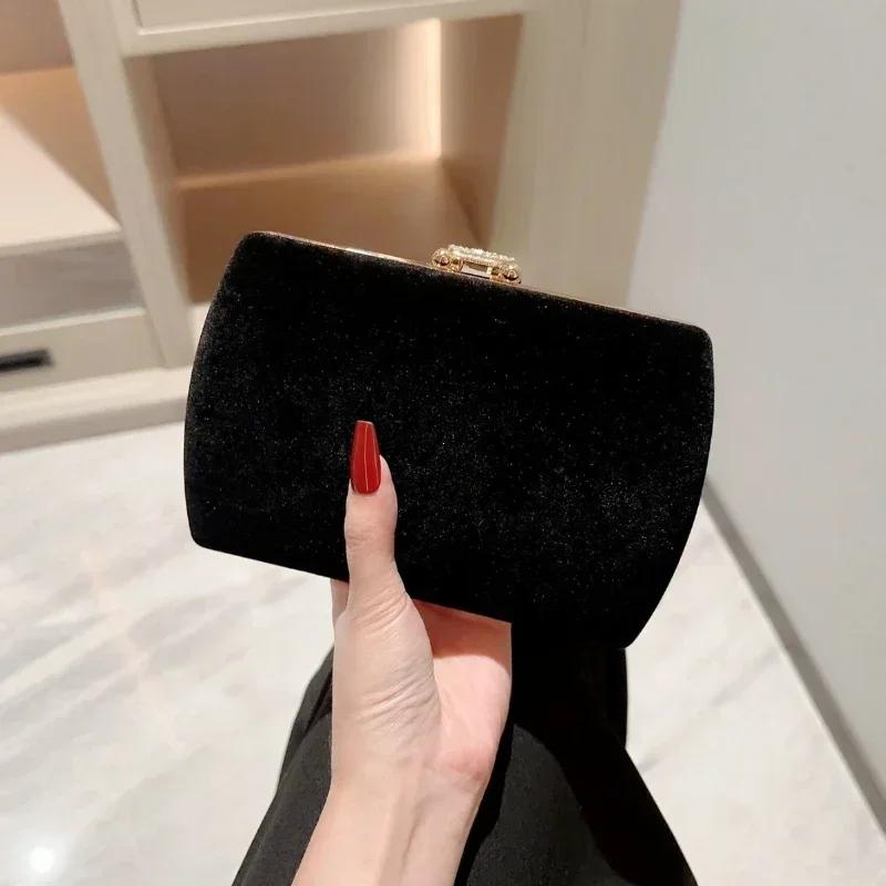 Ladies Autumn Winter Velvet Box Dinner Bag Sparkly Rhinestone Decoration Banquet Bag Clutch Evening Dress Bag Party