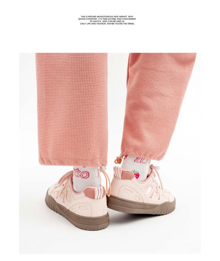 Women's Pink Retro Canvas Training Shoes - Spring/Autumn Trendy Style with Thick Sole and Comfortable Design, 2025 Collection