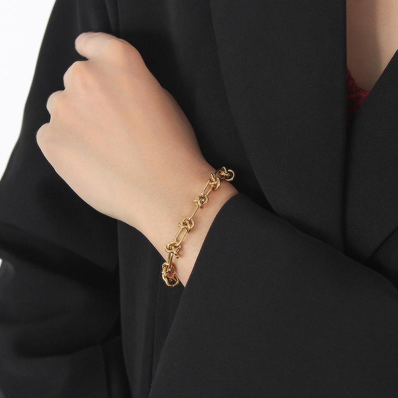 

Fashionable And Minimalist Metal Geometric Knot Bracelet Suitable For Men And Women Hip-hop Punk Knot Chain Jewelry Gift