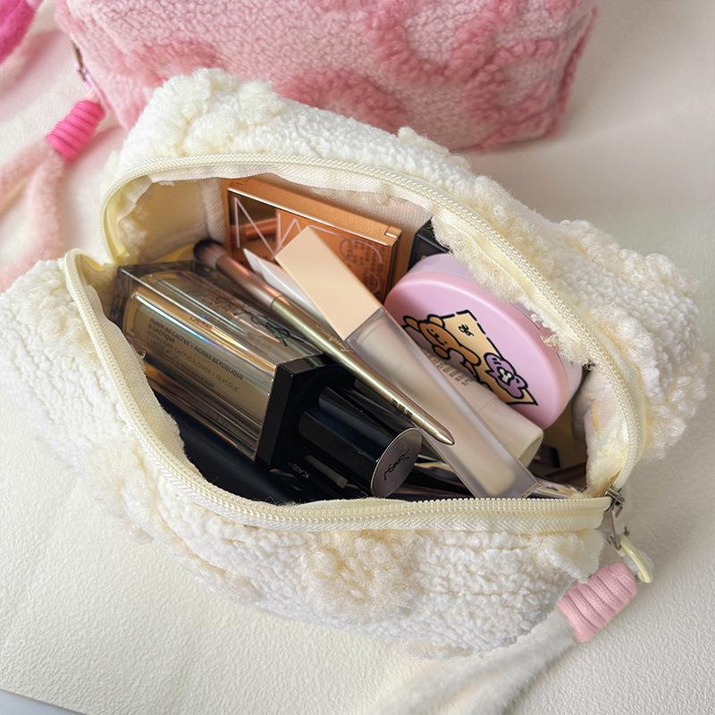 Heart Plush Large Capacity Travel Makeup and Toiletry Bag