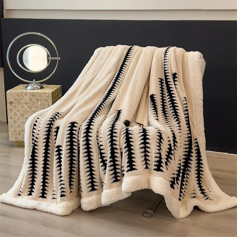 Thicken Warm Flannel Blanket Super Soft Fluffy Queen Blanket Single Double Size Cozy Skin-friendly Multifunctional Nap Blanket