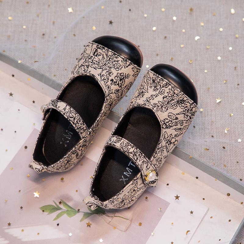 

Туфли принцессы в национальном стиле с вышивкой для девочек, новинка осени 2025 года, студенческие туфли Мэри Джейн из кожи для девочек, детские туфли-лодочки 26