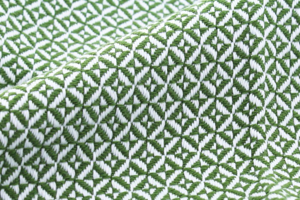 Kusunokibashi Monori Handkerchief Watanone Diagonal Chamon 25 x Product Towel, (Wataoto) Pattern, Pattern, Green, Approx. 25cm, Number 1-65616-86-G