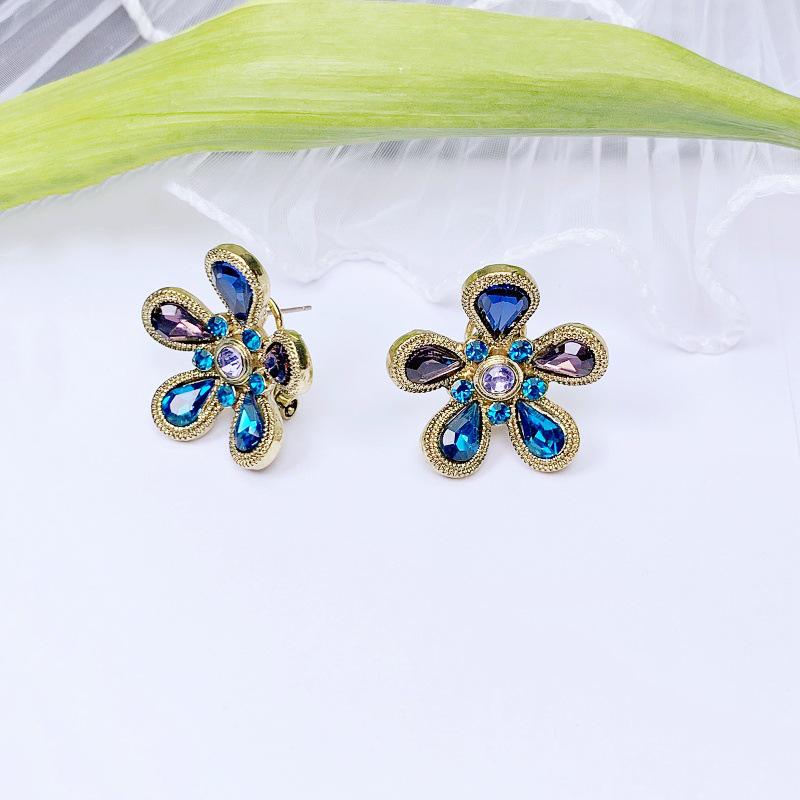 

Винтажные серьги-подвески с кисточками из хрустальных бусин