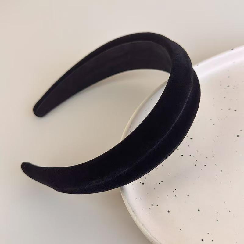 Women's Korean Velvet Headband with Concave-Convex Design for Face-Slimming and Versatile Style