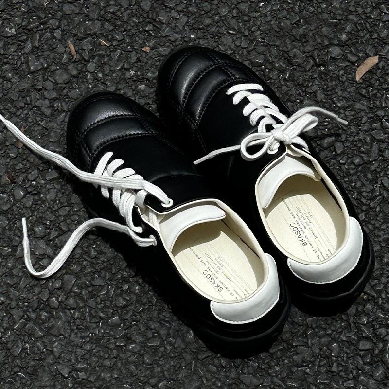 

Retro round head niche lace-up casual sports shoes 2025 new single shoes women s flat-bottomed mountaineering shoes commuter training shoes 35 чёрный