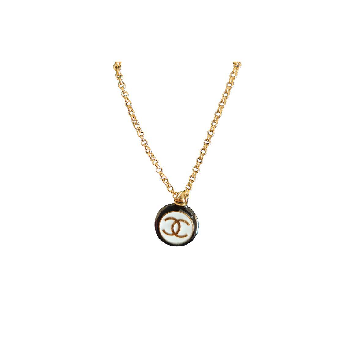 

Chanel Double C Black And White Enamel Round Pearl Pendant Necklace Women necklace Gold ABC983-B16125-NW385 Shopping Bag