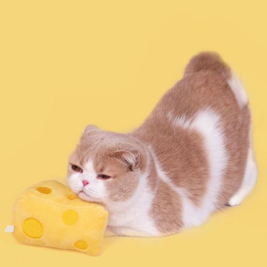 Pet Toy Creative Shape Wear Resistant Attractive Puppy Kitty Toy Cheese Modeling Chew Toy for Home