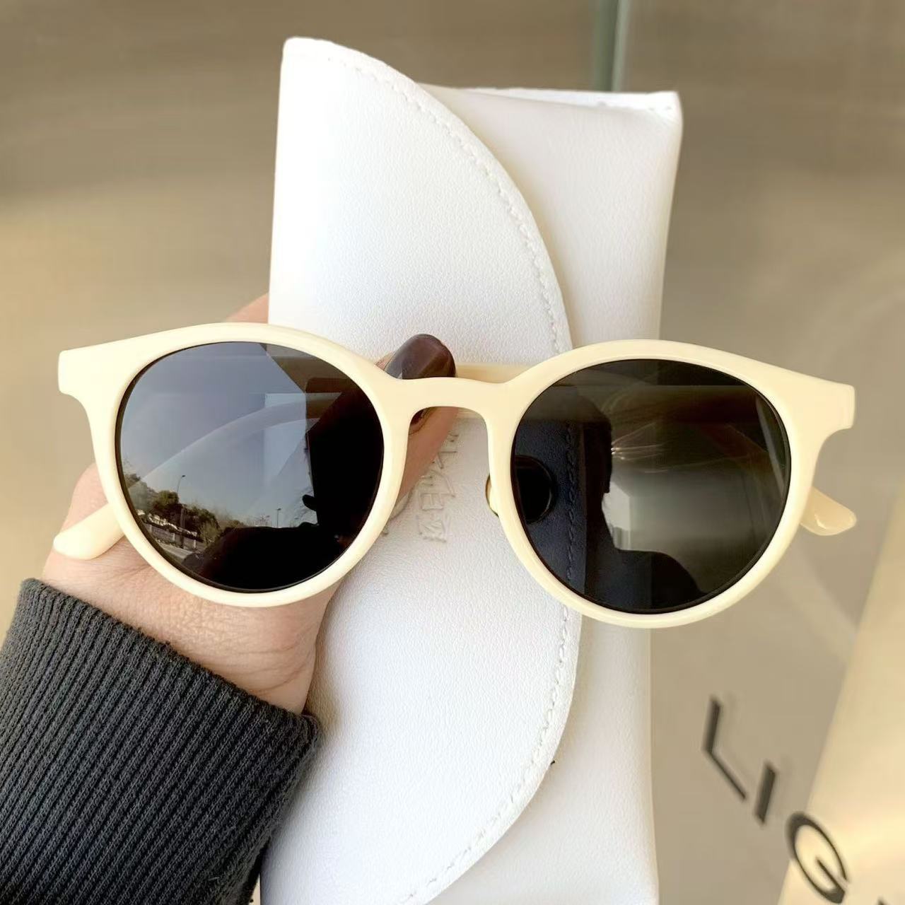 

Прості сонцезахисні окуляри Lin Xiaozhai кольору мокко, сонцезахисні окуляри з круглою оправою, ретро-окуляри