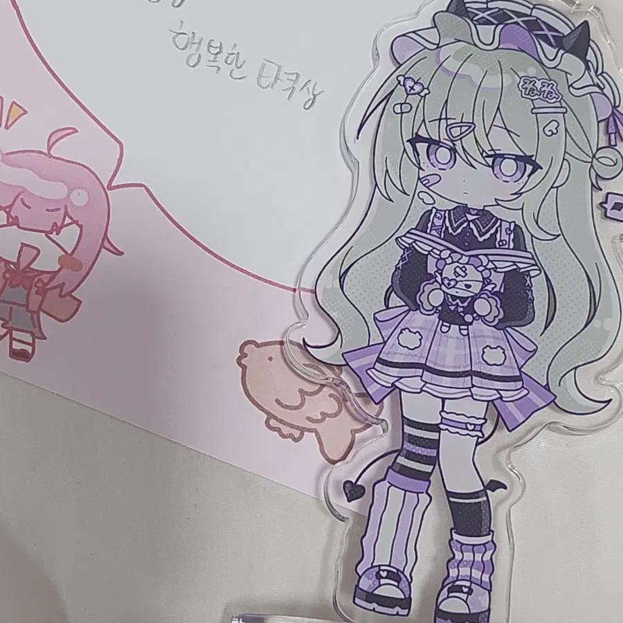 

Fseka Kusanagi Nene Продает Неофициальные Акриловые Стенды