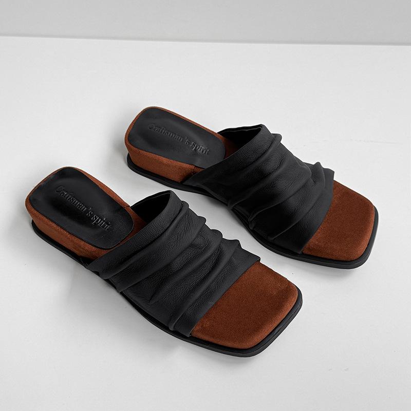 

Sheepskin version~ Summer new Korean version pleated design one-word broadband slippers women s slope heel open-toed light-mouth cool slippers~ 39 чёрный