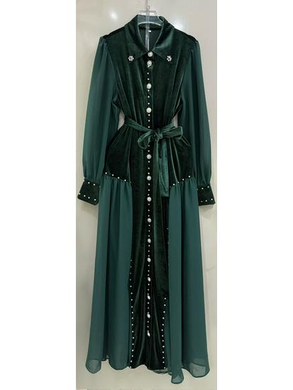 Elegant Rhinestone-Studded French Dress with Waist-Cinching Tie and Button Detail S зелёный