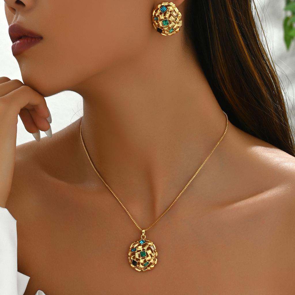 Cercei colier de lux cu formă geometrică ușoară, încrustați cu diamante, cercei electrolizați de 18k, set versatil de bijuterii