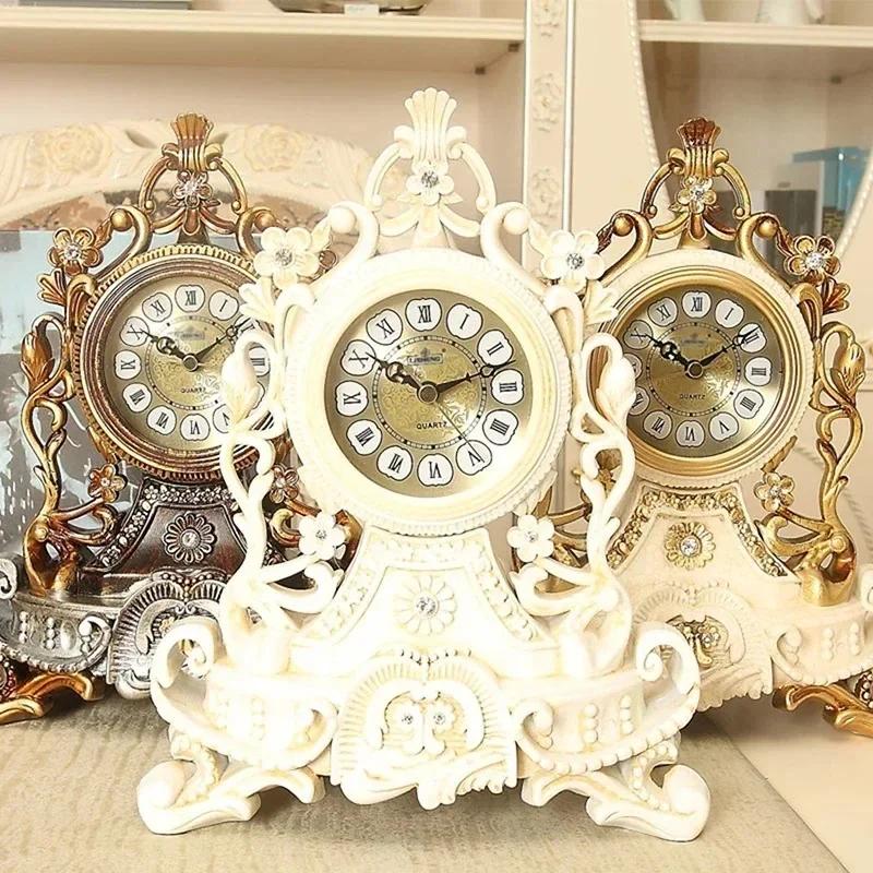 Orologio da Tavolo Vintage Stile Europeo Decorativo Francese Analogico da Scrivania Senza Ticchettio a Batteria per Mensola del Soggiorno