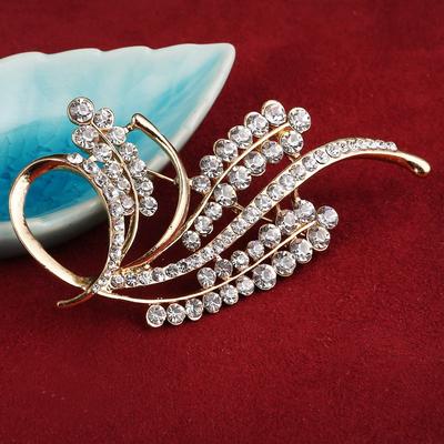 Hesiod Delicate Crystal Rhinestone Brooch Banquet Jewelry Simulated Pearl Goldfish Brooches Pins Wedding Bridal Dress Decoration