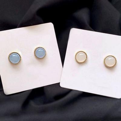 Simple and Unique Design of Raw Stone Gold Earrings