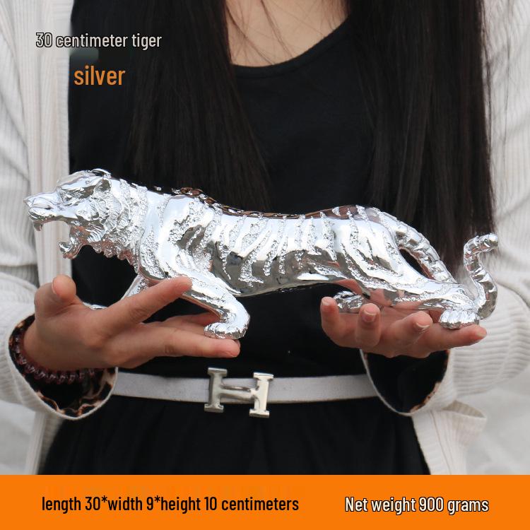 Large Domineering Men's Off-Road Vehicle Tiger Car Ornament & Perfume Diffuser