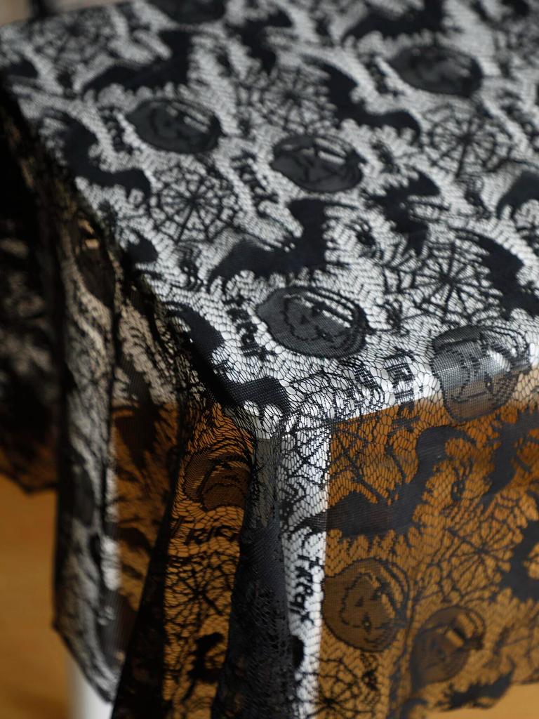 Halloween Placemat Bat Lace Table Runner Cobweb Tablecloth Gothic Tabletop Decor Kitchen Dining Decor Home Party Decorations