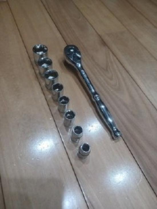 

SK11 3/8 Ratchet Handle Socket Wrench Set USED