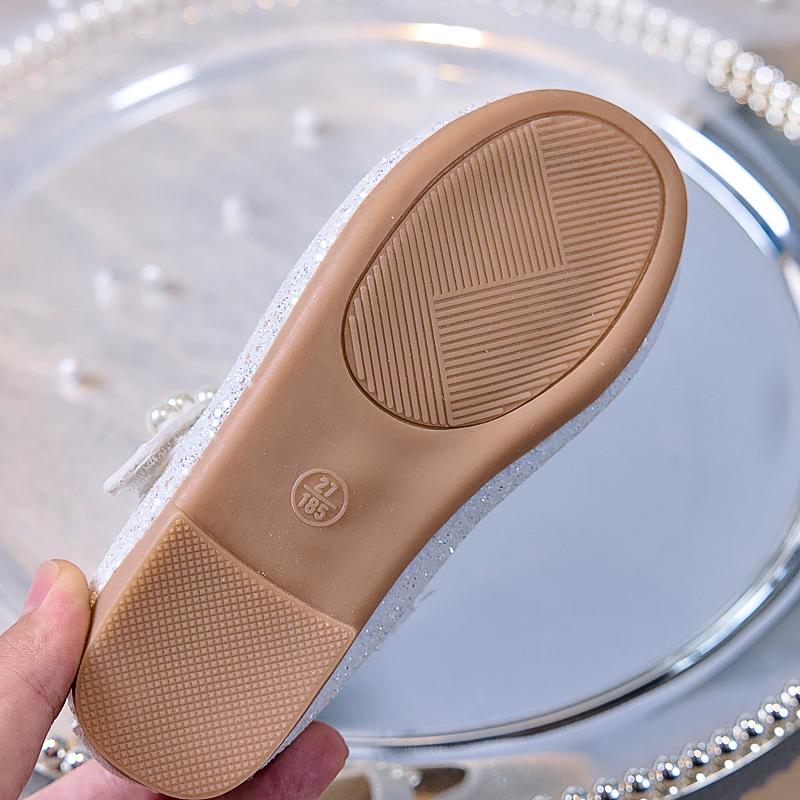 Girls' Autumn 2025 Sequin Closed-Toe Flats: Soft-Soled Princess Shoes for Performances & Formal Dresses