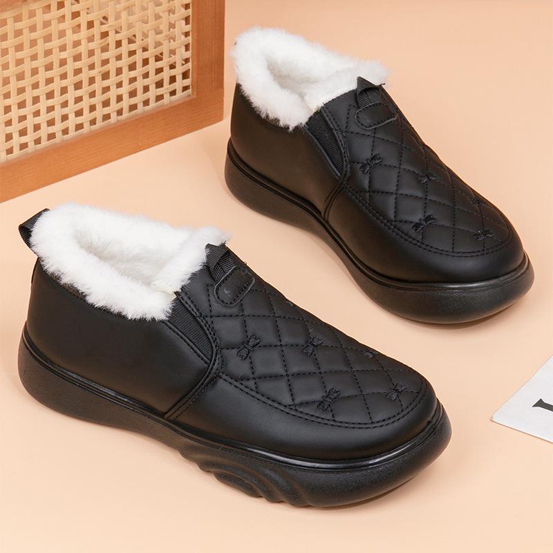 Women's Cotton Shoes, Winter Velvet Wear-resistant Moccasins, Waterproof and Warm Black Work Shoes