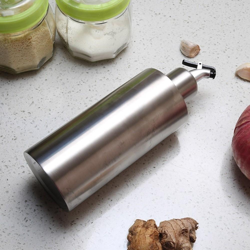 New No-Drip Stainless Steel Oil Bottle Cylindrical Heat Resistant Vinegar Spray Oil Sprayer Press Type Condiment Jar Kitchen