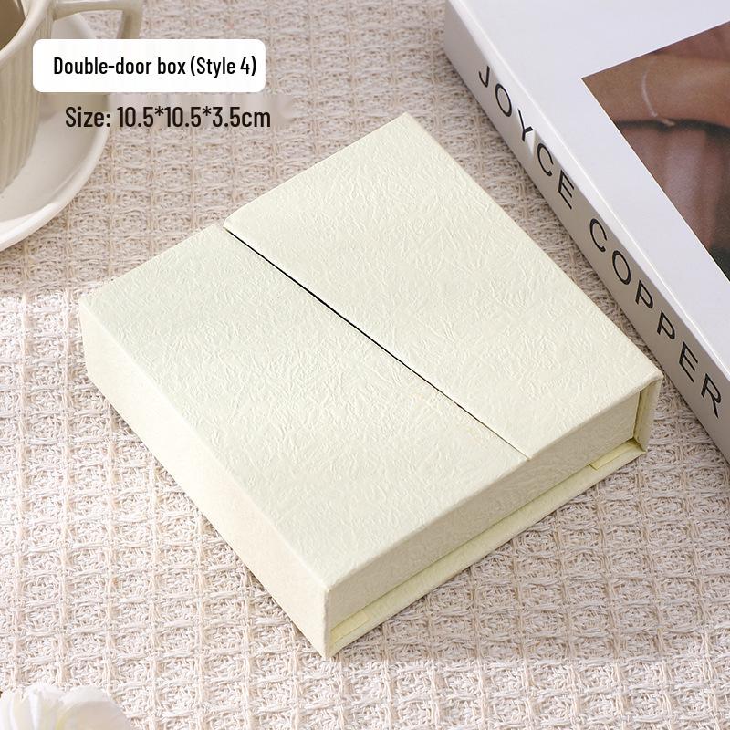 Magnetic Clamshell Jewelry Box for Rings, Earrings, Pendants, and Bracelets