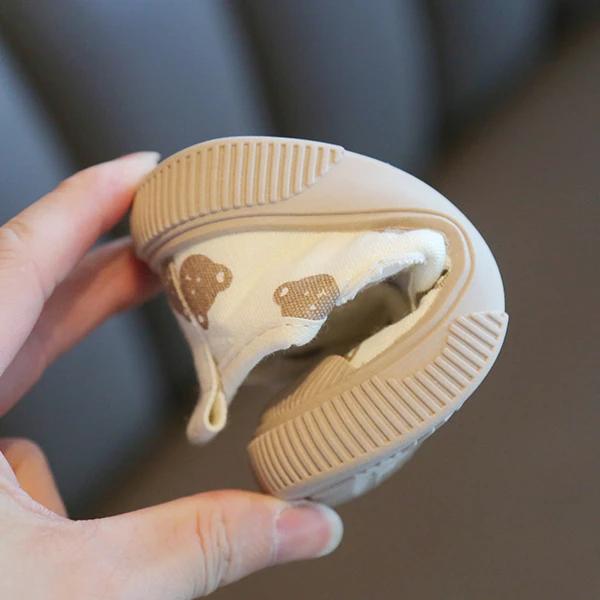 New Spring Baby Girl Shoes Kids Autumn Canvas Shoes Children Casual Sneakers Korean Cartoon Bear Style Kids First Walkers