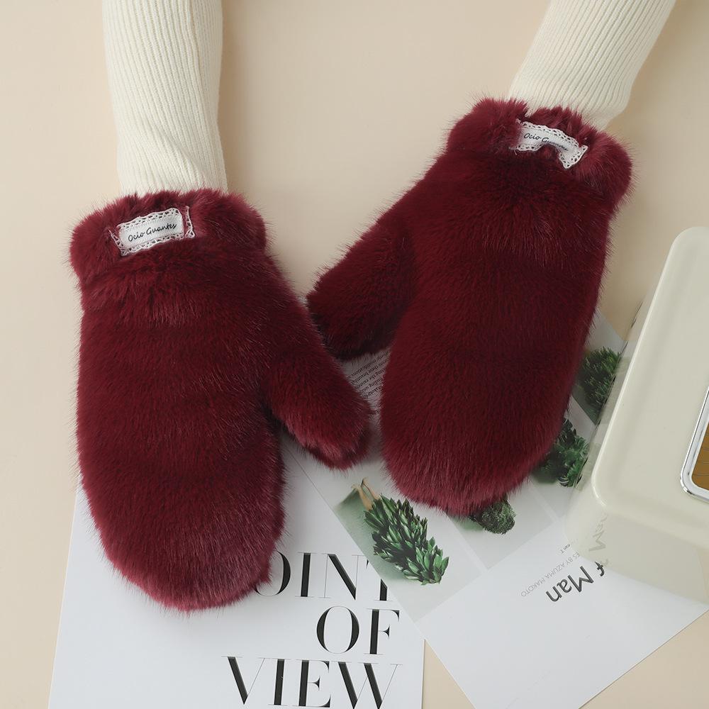 Plush mittens, women's cold-proof cycling students, Korean version, fashionable and cute, fluffy warm and plush thickened.