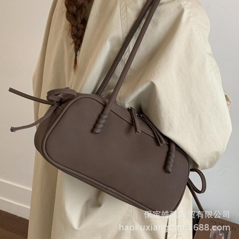 Underarm Work Commuter Bag Women's Large Capacity 2025 New Autumn and Winter Niche Design Retro Shoulder Pillow Bag