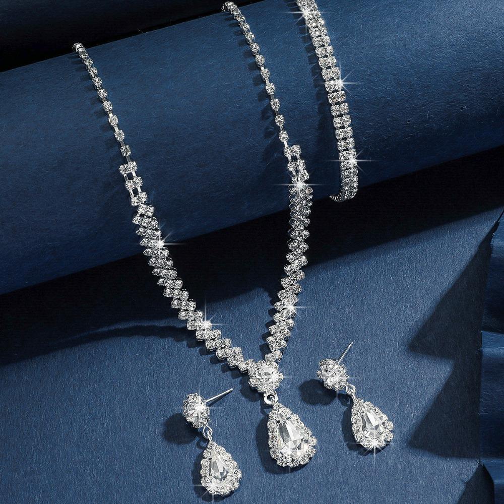 Shiny Necklace Earnail Set Round Droplet Wedding Rhinestone Set Brilliant Luxury Bracelet Holiday