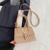 New Casual Personalized Portable Small Square Bag Fashionable Simple Retro Fashion Trend Shoulder Messenger Bag
