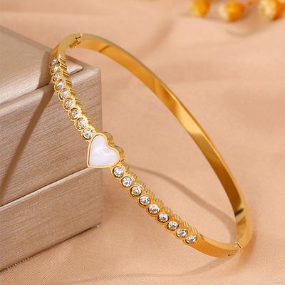 Fashionable Love Full of Light Luxury and High-end Titanium Steel Mother-of-pearl Heart-shaped Bracelet for Women