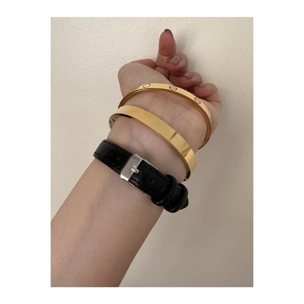 Armbanduhr im Vintage-Stil mit Lederarmband