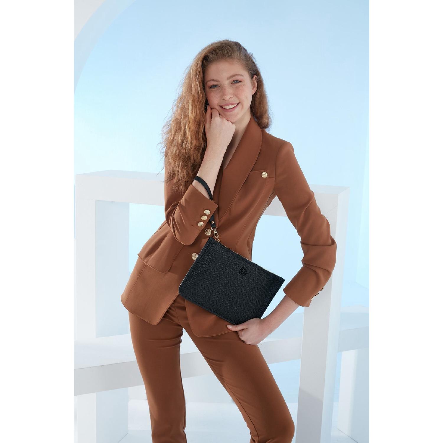 

Wicker Black Women s Portfolio чистий