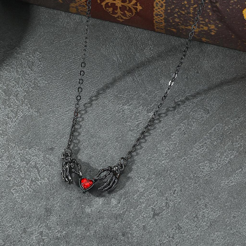 Eco-friendly Gothic Heart Ghost Claw Necklace - European & American Punk Halloween Fashion