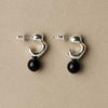 onill 05-14 Embrace (Earring)