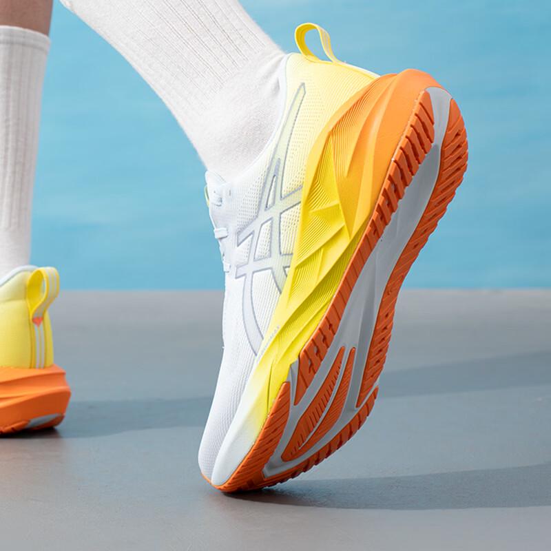 ASICS Men's NOVABLAST 5 Running Shoes