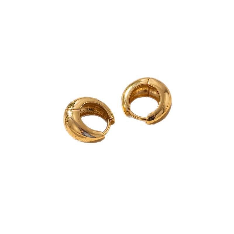 Elegant French Hoop Earrings: High-End Light Luxury Circle Copper Design for Women
