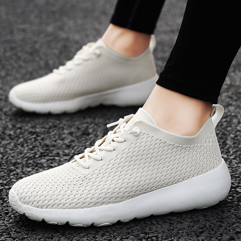 

Летняя обувь из летучего трикотажа, мужские носки-туфли, модная пара, повседневная обувь, обувь из летучей трикотажной сетки на мягкой подошве 45