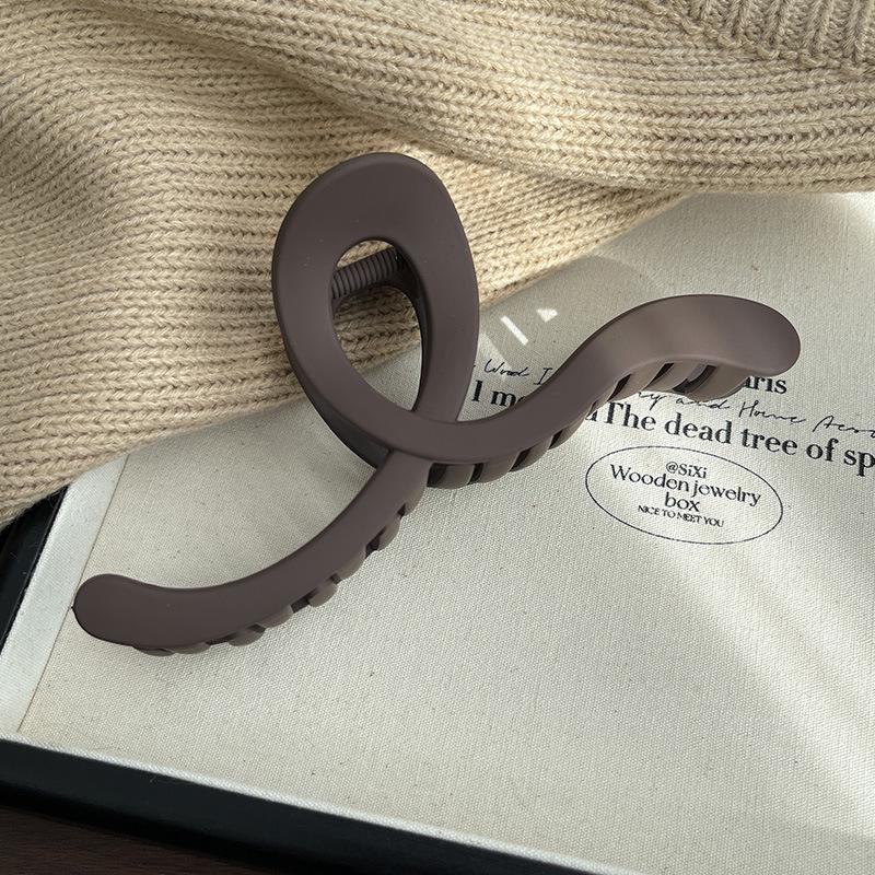 2024 Frosted Large Star Hair Clip - High-End Shark Clip Accessory for Women