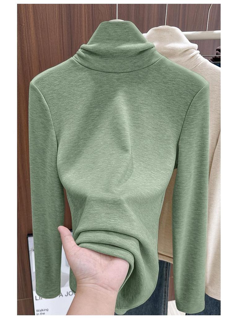 Women's Retro Velvet Turtleneck: Thickened Petite Korean Style Long Sleeve for Autumn/Winter 2026