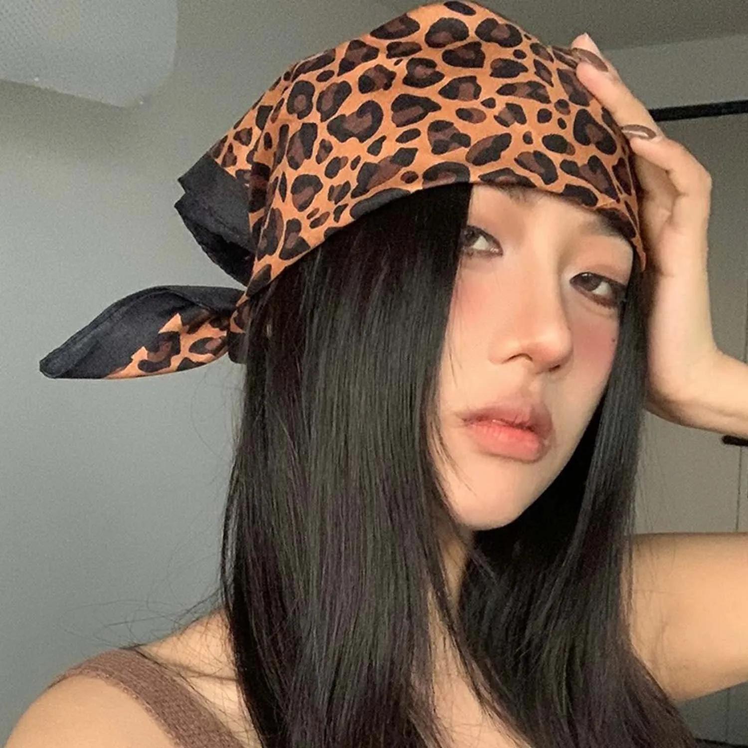 

New Summer Vintage Leopard Print Square Scarfs Bandana Thin HeadBand for Women Men Y2K Retro Neckerchief Fashion Hairband Wrap