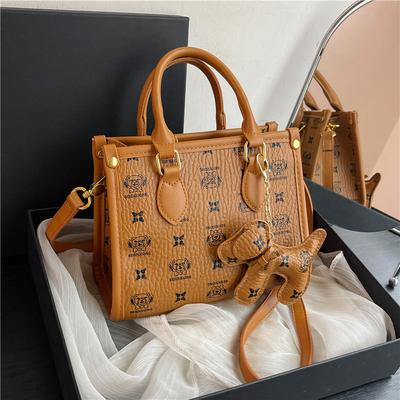 New Fashionable Contrasting Color Commuter Bag Portable Shoulder Oblique Span Trendy Women's Bag Bag Free Pendant