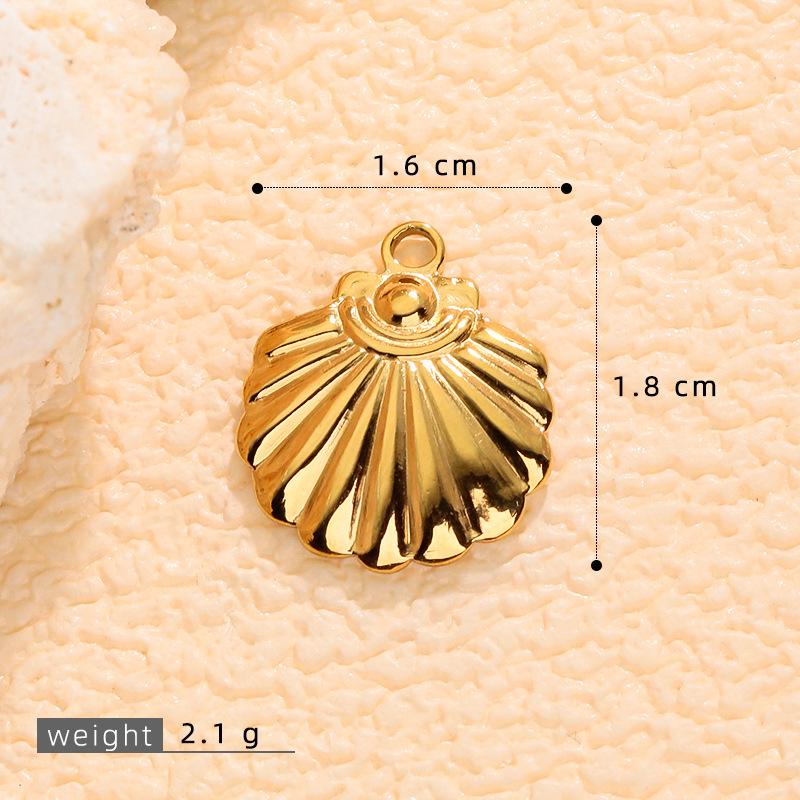 Stainless Steel Scallop Seashell Necklace for Women - Niche Design Titanium Jewelry Accessories