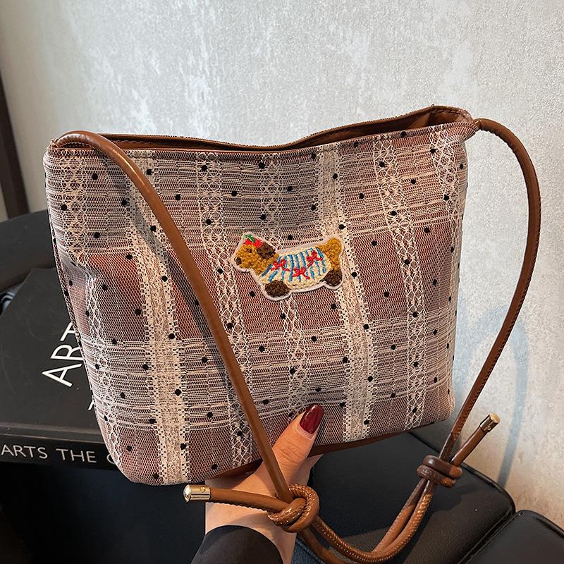 Cute Dachshund Dog One-shoulder Crossbody Bucket Bag New Niche Polka Dot Fashionable Simple Versatile Fashionable Texture Women's Bag