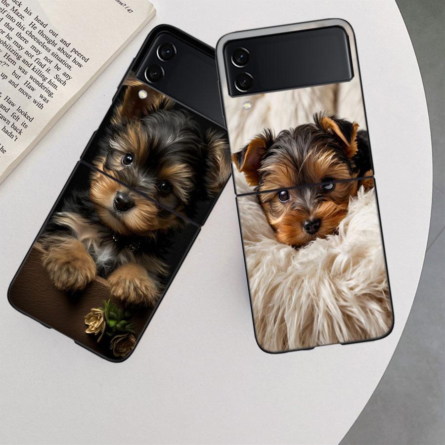 Yorkshire Terrier Dog Phone Case For Samsung Z Flip 7 6 5G Galaxy Z Flip 5 4 3 Black Hard Cell Cover Luxury PC Shell Coque