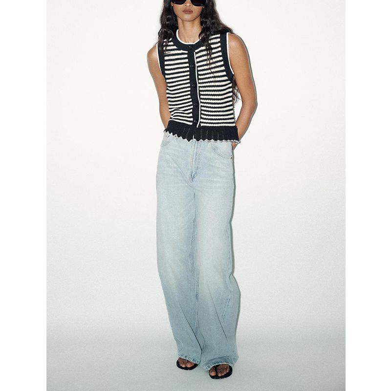 Summer Women's Clothing Minimalist Style Single Row Multi-Buckle Stripes round Neck Sleeveless Knitting Vest Style Tops 4331024